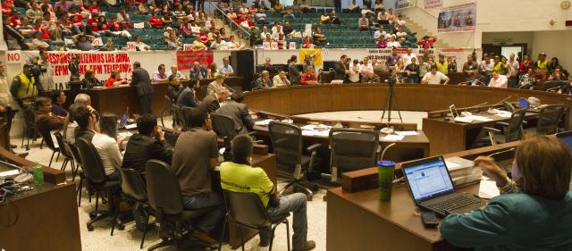 Concejo puso condiciones a potencial fusión Une-Millicom