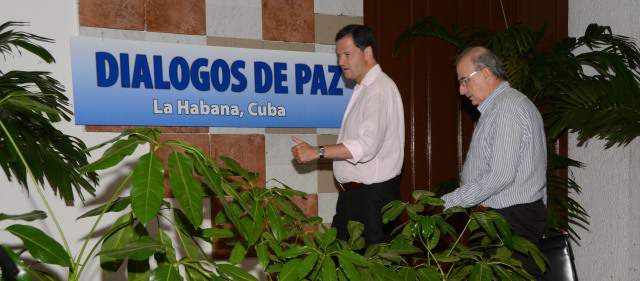Gobierno cuestiona si otros deben marcar ruta de paz | El ciclo 13 de conversaciones inició ayer entre el Gobierno y las Farc en La Habana. FOTO COLPRENSA