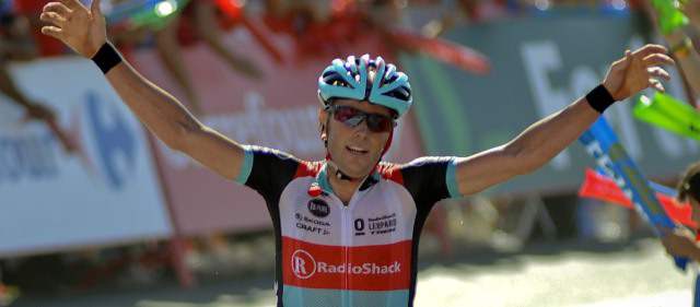 La Vuelta a España tiene un líder cuarentón | Chris Horner dice que cada año se enamora más del ciclismo. Hoy, etapa quebrada con meta en el Fin de Mundo. FOTO AP