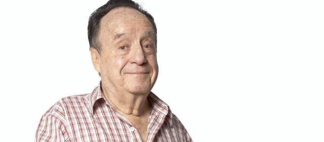 Artistas rinden tributo a Chespirito |