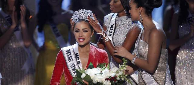 Miss Universo espera levantar el ánimo en E.U. luego de la masacre en Newtown