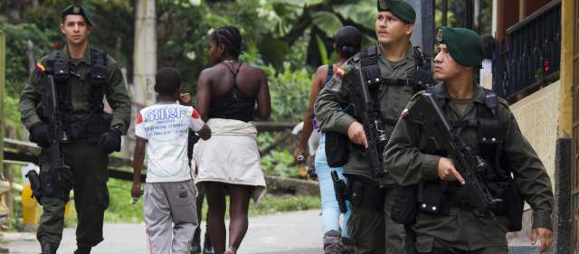 Desplazadas 38 personas de la comuna 13 tras homicidio |