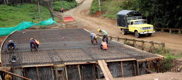 La carretera pavimentada lleva progreso a la región Nordeste