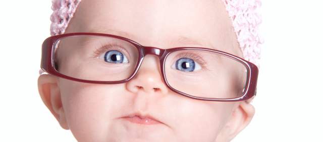 Los padres deben cuidar la mirada de sus hijos | Los cambios de posición en los movimientos de la cabeza, pueden ser indicio de una enfermedad visual. FOTO SHUTTERSTOCK