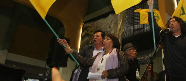 Atentan contra la candidata presidencial Aída Avella en Arauca |