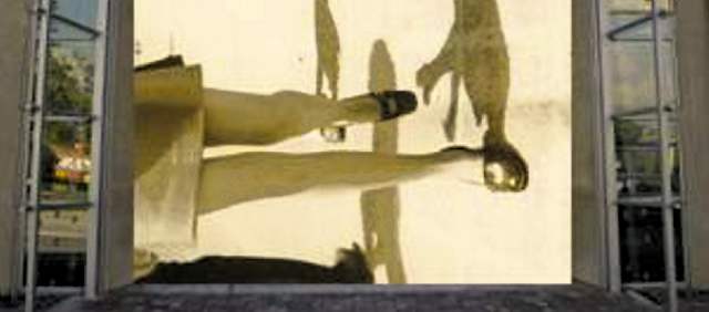 La puerta ya tiene su arte | Las propuestas de Beatriz Olano e Isabel Garcés fueron las ganadoras. La de Luis Tobón (abajo) fue finalista. FOTOS CORTESÍA