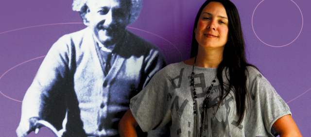 Manuela: entre motores y TV | La imagen de Manuela también ha servido para promocionar marcas. FOTO HENRY AGUDELO