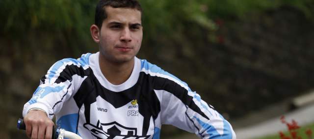 Campeón del mundo tiene un partidor | El partidor es para dos pilotos y tiene señal auditiva de arranque. Ramírez (derecha) y Pelluard lo disfrutan. FOTOS MANUEL SALDARRIAGA