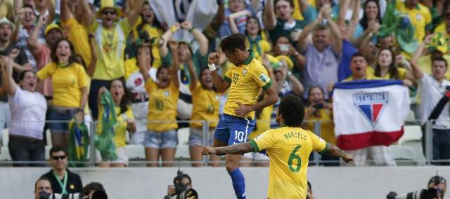 Haga cuentas si piensa viajar al Mundial Brasil-2014 |