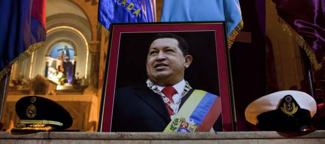 El fin de una era incierta | El vicepresidente venezolano, Nicolás Maduro, hizo ayer un llamado a la paz y la tranquilidad tras anunciar la muerte del presidente Hugo Chávez Frías. FOTO AP