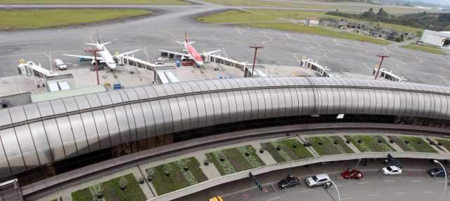 Condiciones climáticas retrasan vuelos en el José María Córdova |