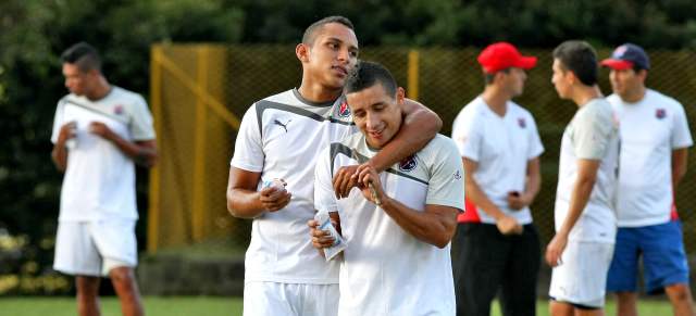 DIM | Ray Vanegas y Cléider Alzate lucen animados para iniciar la pretemporada.