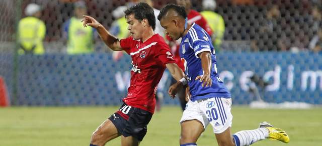 Los héroes quedaron debiendo | Johnny Ramírez, quien llega a la marca de Sebastián Hernández, impuso garra y equilibrio en el medio. FOTO JAIME PÉREZ