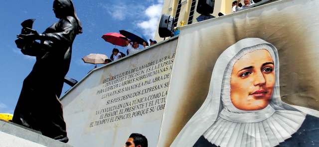 Trinidad oró y recibió un milagro | La fe en la madre Laura viene desde hace mucho tiempo. Ahora crecen los fieles. FOTO JAIME PÉREZ