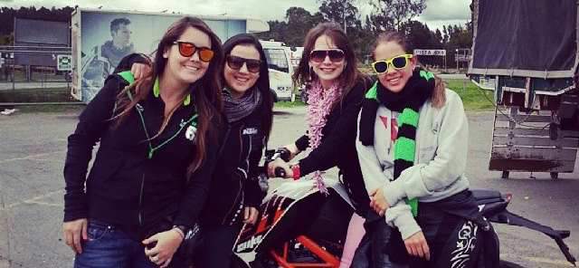 Cada vez más mujeres recorren vías en sus motos recreativas |
