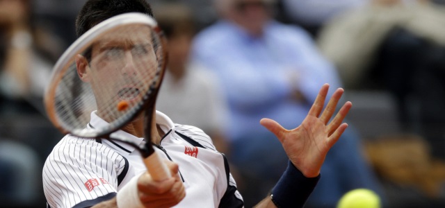 Nole espera seguir avanzando para seguir su camino hacia la final y aumentar su palmarés esta temporada. FOTO AP