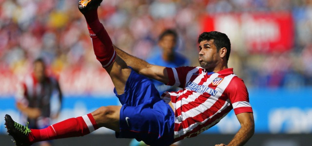 Diego Costa jugó dos amistosos con la selección brasileña, 22 minutos ante Italia en Ginebra (2-2) y doce frente a Rusia en Londres (1-1). FOTO AP