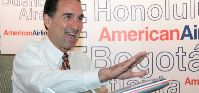Con renovación y crecimiento, American en firme recuperación | Arthur J. Thorn, vicepresidente de American Airlines para México, El Caribe y América Latina, cuenta cómo la compañía está renovando su flota de aviones y espera salir del proceso de reestructuración en menos de un año. FOTO HERNÁN VANEGAS