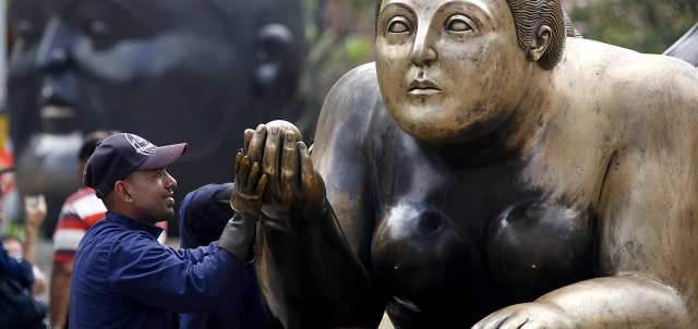 Las gordas de Botero van a estrenar vestidos el fin de año