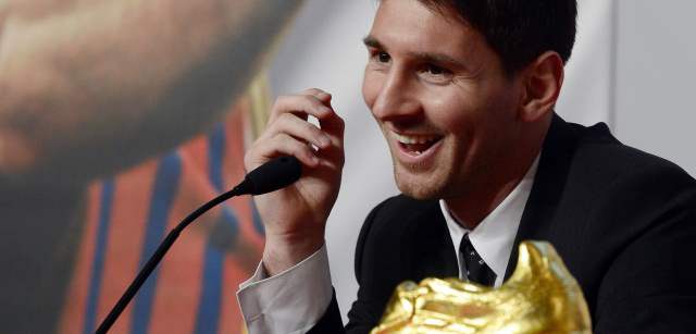 La nueva Bota pone más feliz a Lio Messi | Lionel Messi y su segunda Bota de Oro. Así acrecienta más su condición de mejor del mundo. FOTO REUTERS