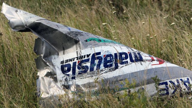 El vuelo MH17 fue impactado por un misil ruso, establecieron los investigadores. FOTO: EFE