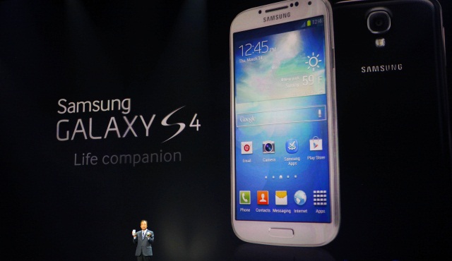 El Samsung Galaxy S4 es un buen teléfono, pero no es genial: medios