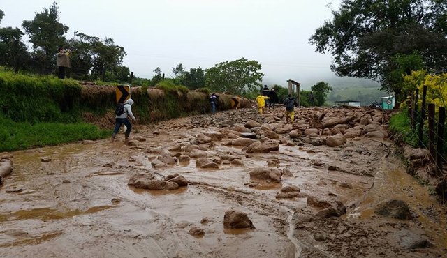 Una de las situaciones más complejas se vive en el municipio de Chitagá, Norte de Santander. El municipio está incomunicado y sin agua debido a las fuertes lluvias de los últimos días. FOTO colprensa