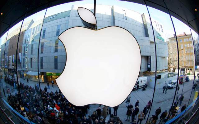 Apple |