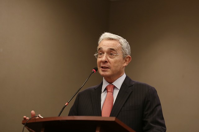 Uribe Deberá Retractarse Por Trino Contra Daniel Coronell 0705