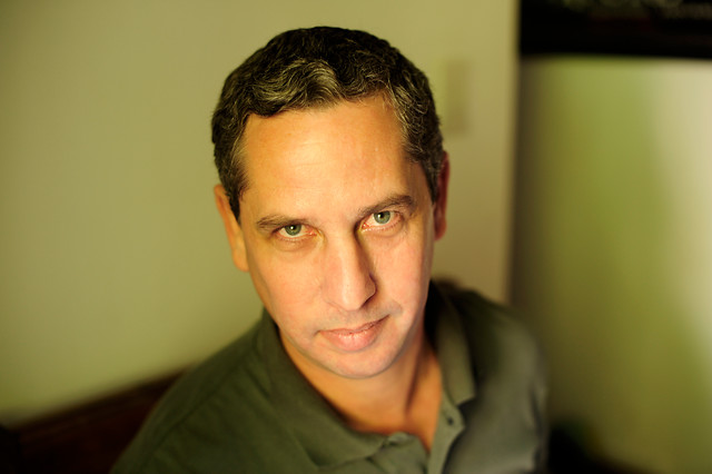 Guillermo Martínez ganó con el libro Una felicidad repulsiva. FOTO Colprensa 