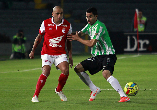 Colprensa - Ómar Pérez anotó el único gol del encuentro y que al final le dio la victoria a Santa Fe 1-0.