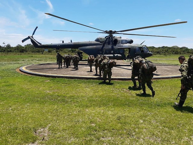 Con helicópteros Black Hawk se prestará vigilancia aérea en las regiones de Colombia en la jornada electoral. FOTO COLPRENSA