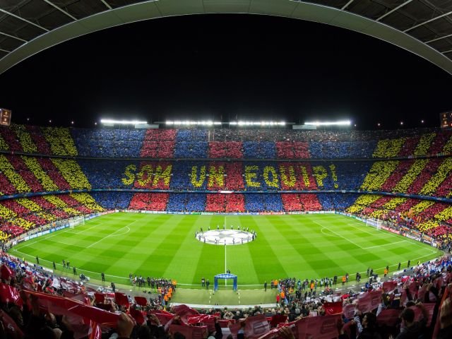 Barcelona enfrenta este sábado uno de los escollos más complicados en su carrera por el título. FOTO AFP