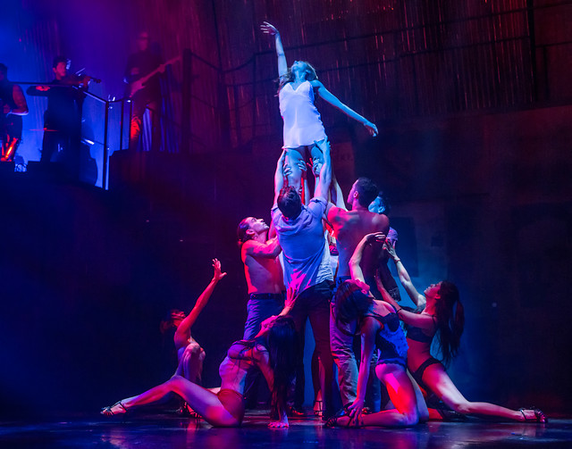 Arrabal cuenta con la producción de Gustavo Santaolalla, la música de Bajofondo y la dirección y coreografía del caleño Sergio Trujillo . FOTOS Colprensa