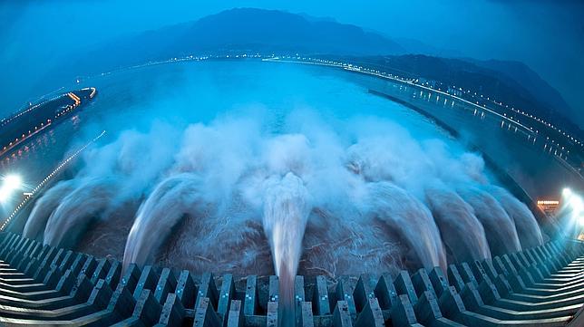 China dio por finalizadas las obras de la Presa de las Tres Gargantas, el mayor proyecto hidroeléctrico del mundo. FOTO AFP