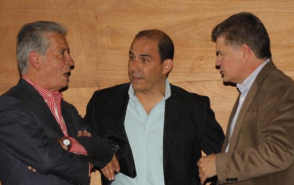 Francisco Galvis (izquierda), Juan Fernando Jaramillo (centro) y Juan Carlos Vélez (derecha) son los tres aspirantes a la Alcaldía de Medellín por el Centro Democrático. FOTO JAIME PÉREZ
