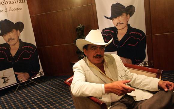  Joan Sebastian con más de 35 álbumes se destacó como compositor y productor. 