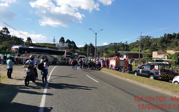 Accidente víal mantiene cerrada la autopista Medellín - Bogotá. Foto: @Devimed