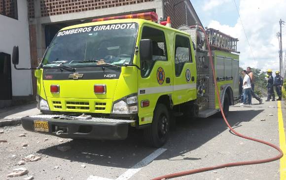 Diez heridos deja incendio en fábrica de telas en Girardota