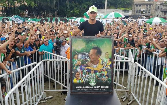 Hinchas de Nacional despidieron al Lobo Guerra 