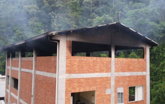 El secuestro del sargento segundo Jair de Jesús Billar se dio luego de que el Eln atacara con explosivos la casa de máquinas de una hidroeléctrica ubicada en zona rural de Segovia. FOTOS Cortesía