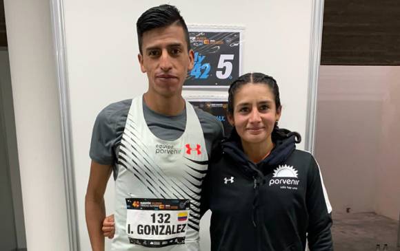 En la imagen, Iván González y Angie Orjuela, los dos nuevos atletas colombianos clasificados a los Olímpicos. FOTO coc