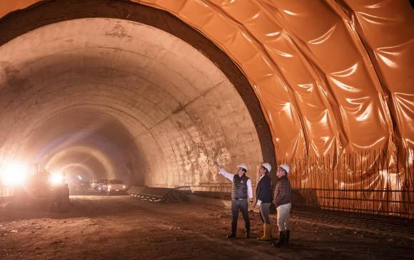 La Línea será el segundo túnel más largo del país, después del Toyo, que apenas está en construcción. Le siguen el de Oriente y el de Occidente; todos en Antioquia. Su construcción ha sido compleja debido a las fallas geológicas. FOTO cortesía Invías -Julián Chingate.