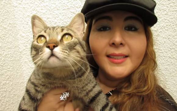 GIO Y XOCHITLSiam & Tango Cat Channel