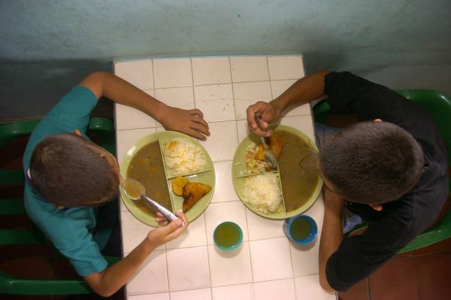 La Contraloría reportó hallazgos fiscales por 12.745 millones de pesos en los programas de alimentación escolar en los siete departamentos de la región Caribe. FOTO COLPRENSA