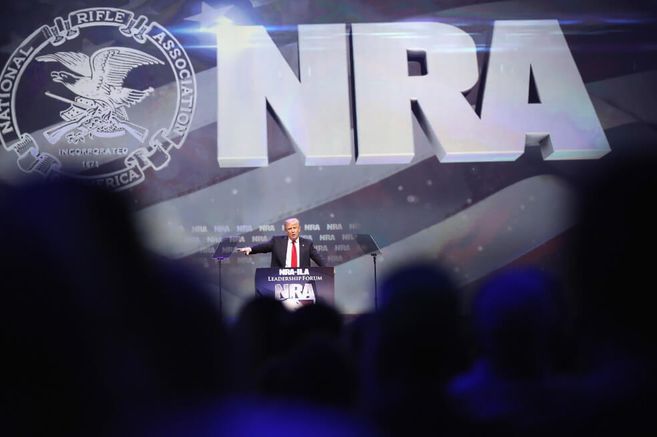 En 2019 la ciudad de San Francisco declaró a la NRA como organización terrorista. FOTO: EFE