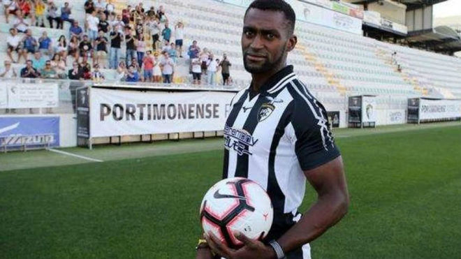 La última camiseta que vistió fue la del Portimonense de Portugal. FOTO PORTIMONENSE