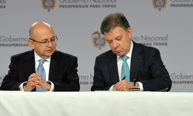 El presidente Juan Manuel Santos expedirá un decreto para que las personas que deseen ser parte de la terna para ocupar el cargo de Fiscal se postulen. FOTO COLPRENSA