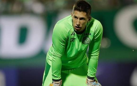 En Colombia, el portero pasó por varias cirugías. FOTO Archivo AP