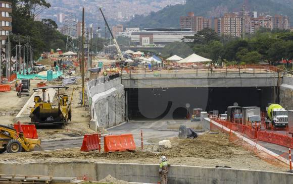 Las labores de urbanismo darán paso a las de ornato y paisajismo en el tramo 1A de Parques del Río. FOTO juan antonio sánchez